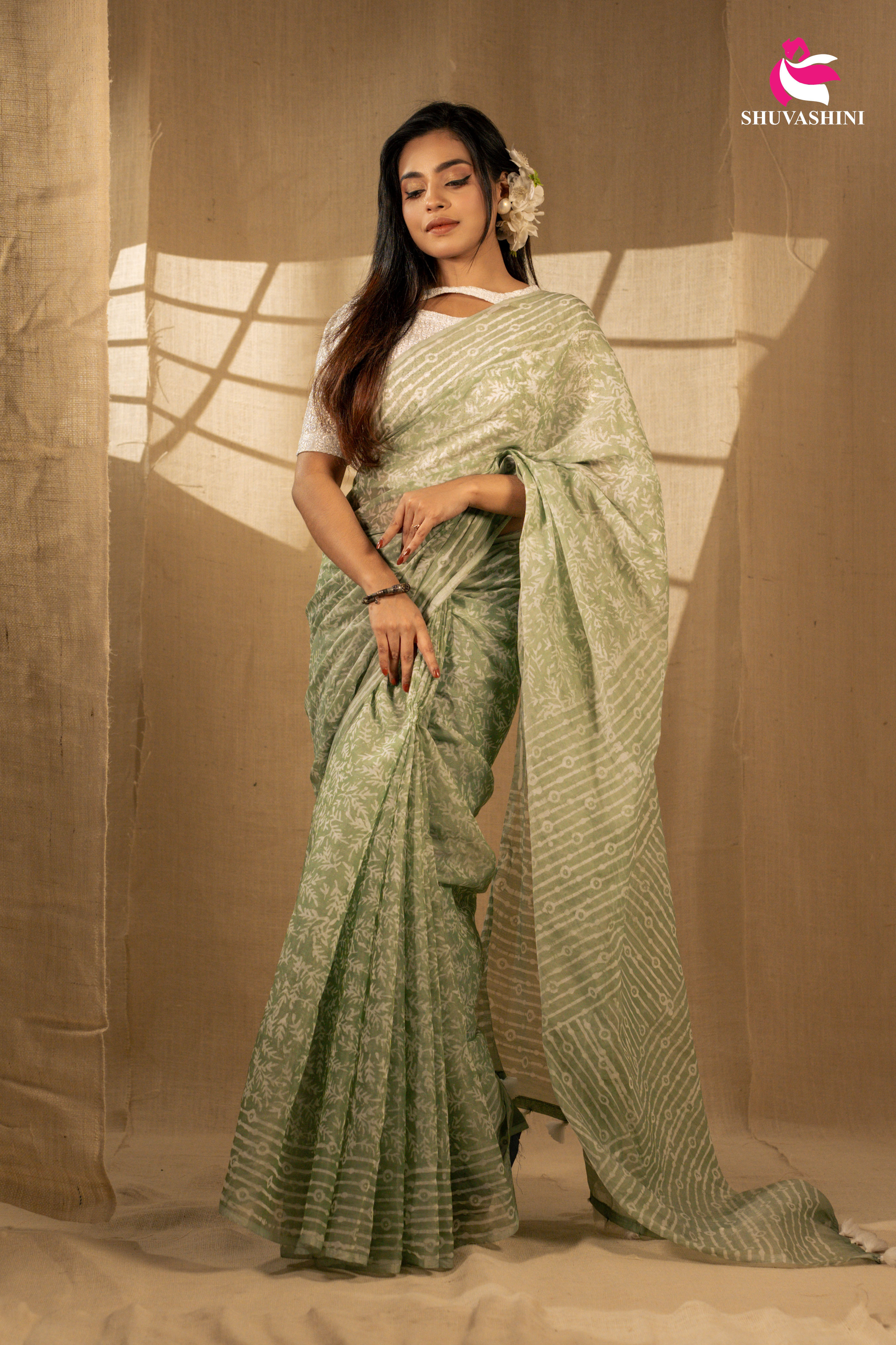 সেমি মসলিন শাড়ি
