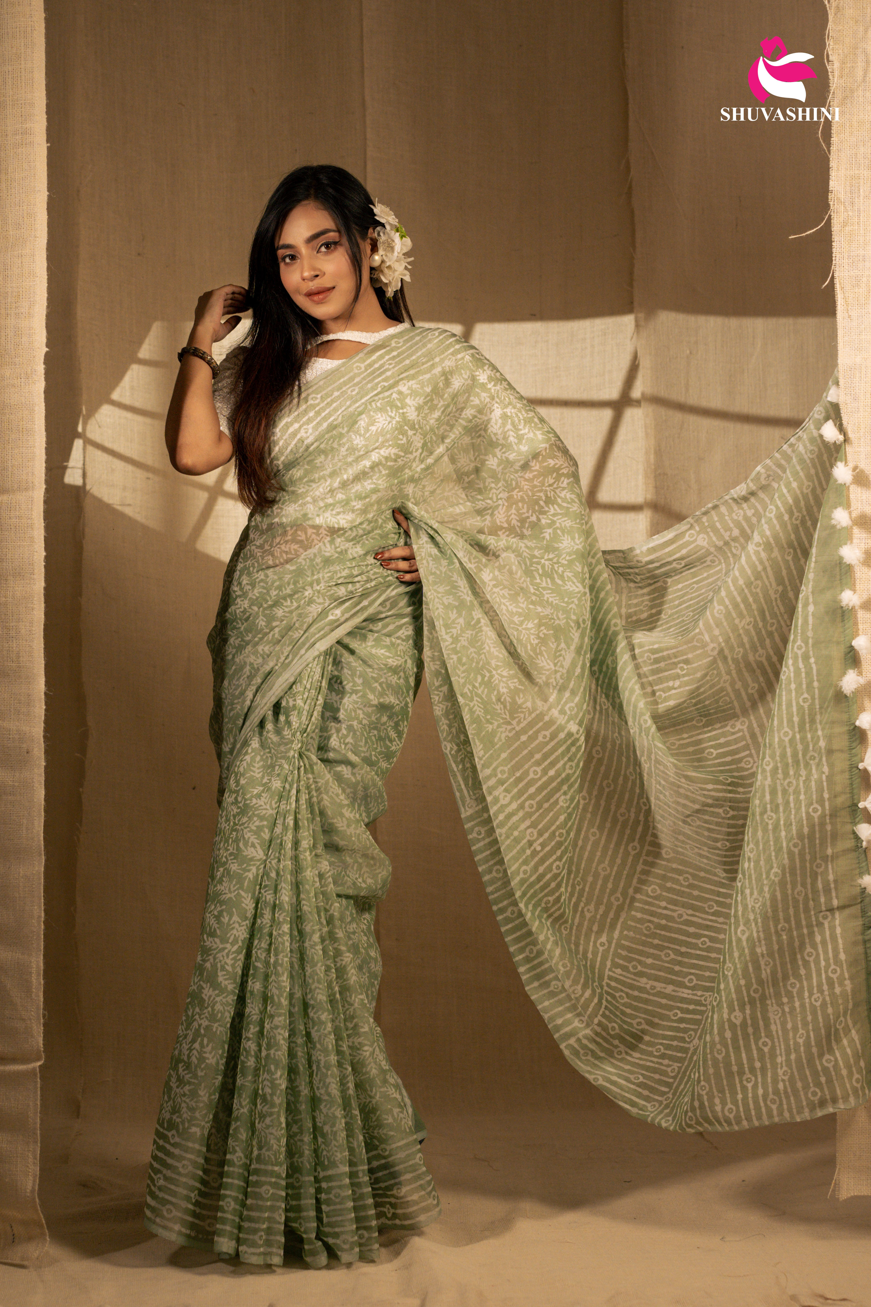 সেমি মসলিন শাড়ি