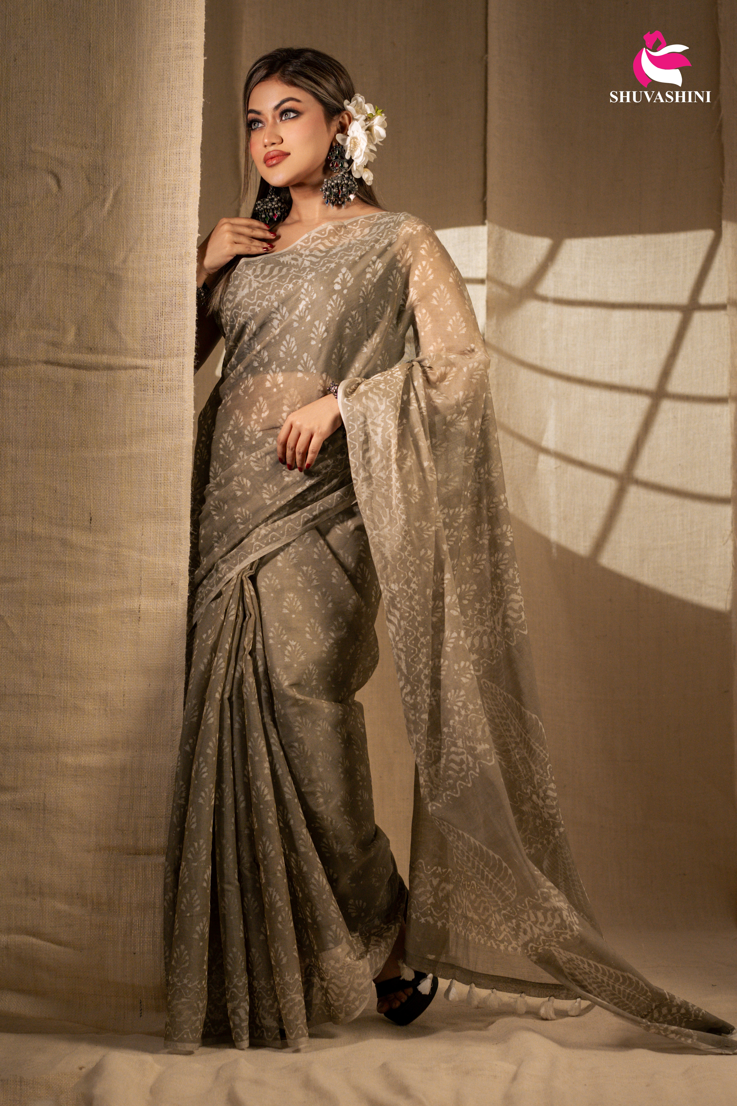 Semi Muslin Saree