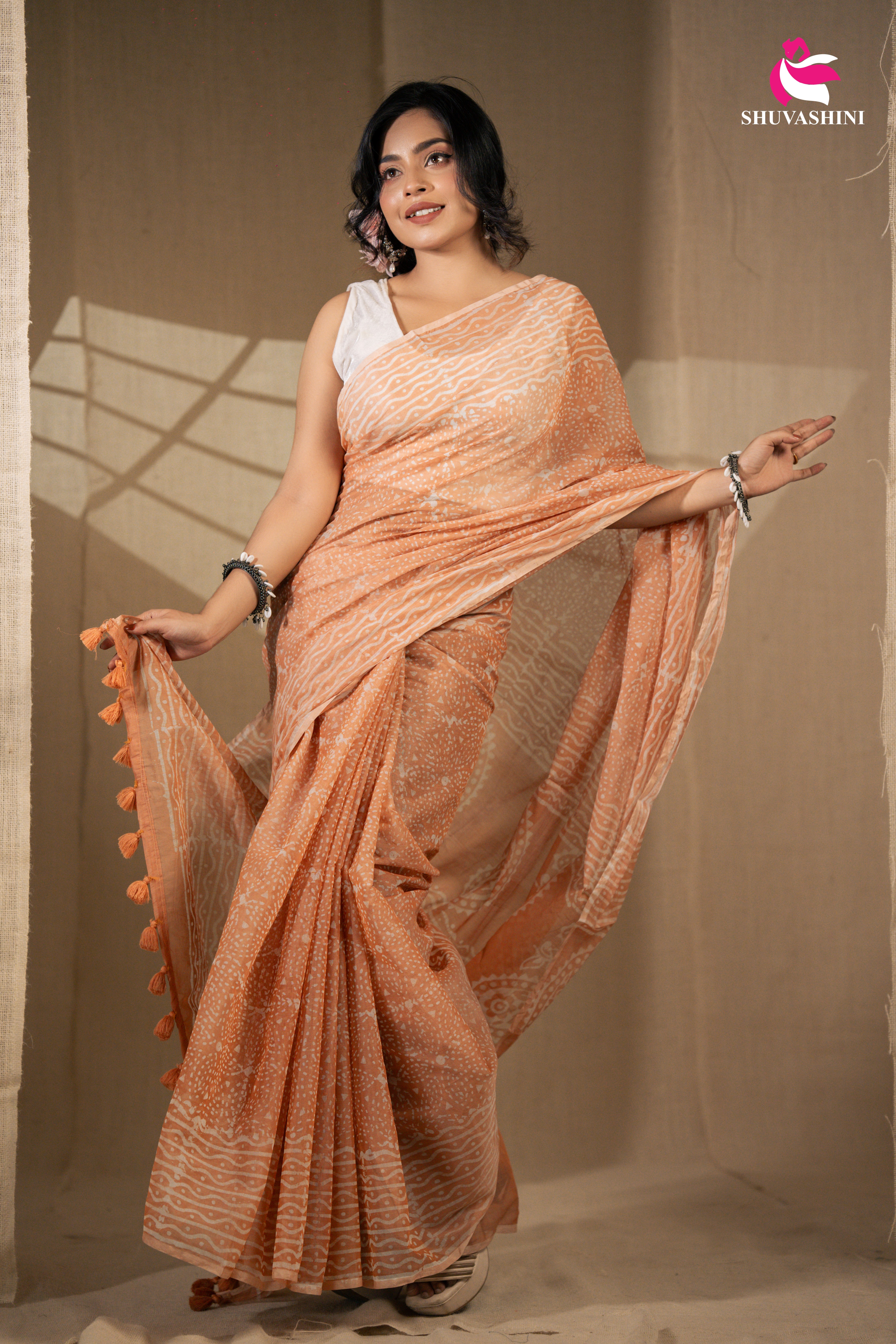 Semi Muslin Saree